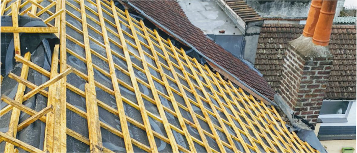 Pose de tuiles neuves sur toiture en construction - BL Habitat - Mars 2024 - Ronchin